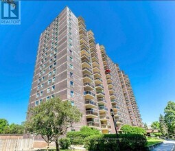 Building Photo - 966 Inverhouse Dr