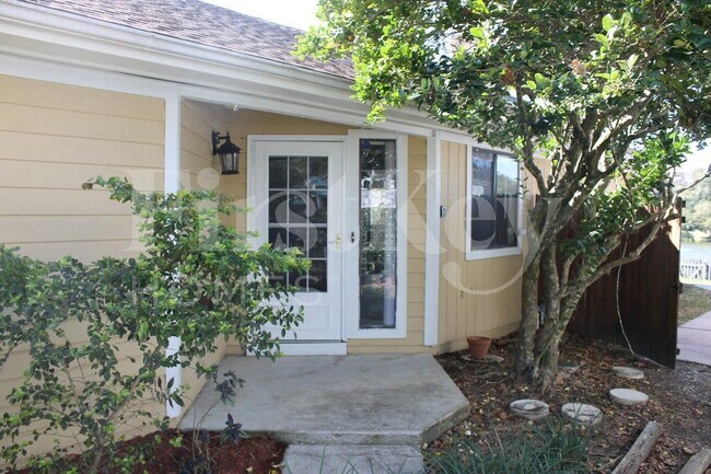 Foto del edificio - 973 Saddleback Ridge Rd