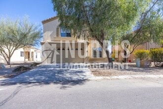 Building Photo - 23937 N Oasis Blvd