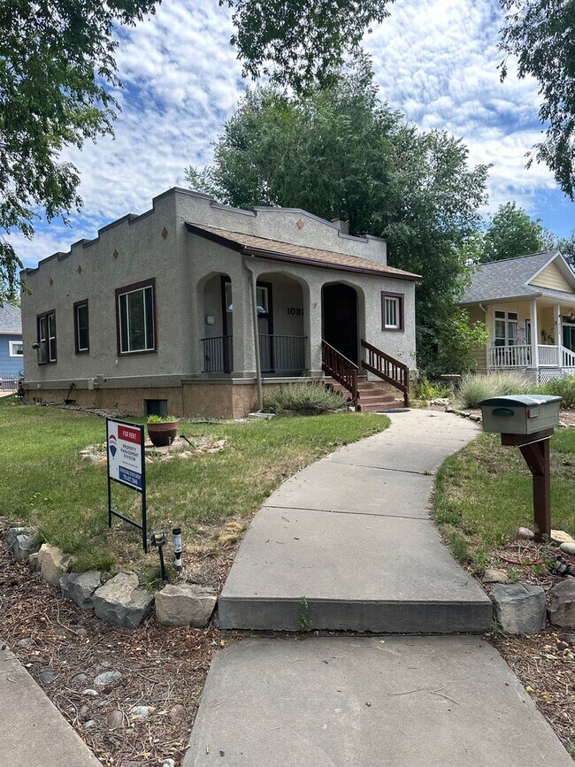 Foto del edificio - 1032 W Pikes Peak Ave