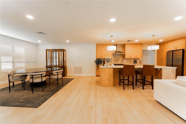 Foto del edificio - 7361 SW 115th St