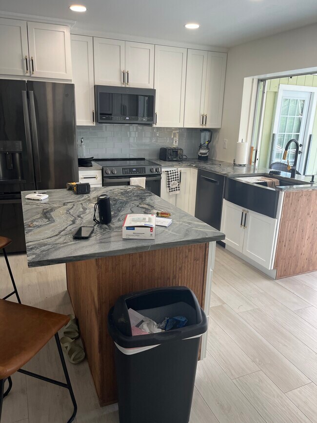 Foto del edificio - 27251 Patrick St