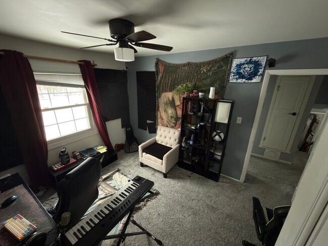 Foto del edificio - 560 Glen Pl