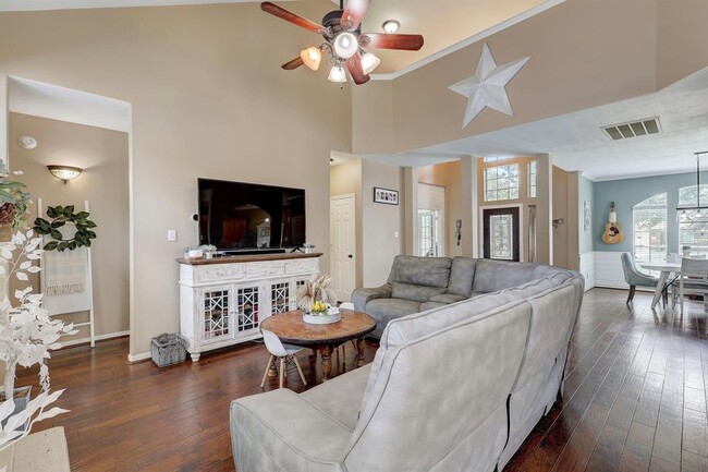 Building Photo - 1314 Dove Trail