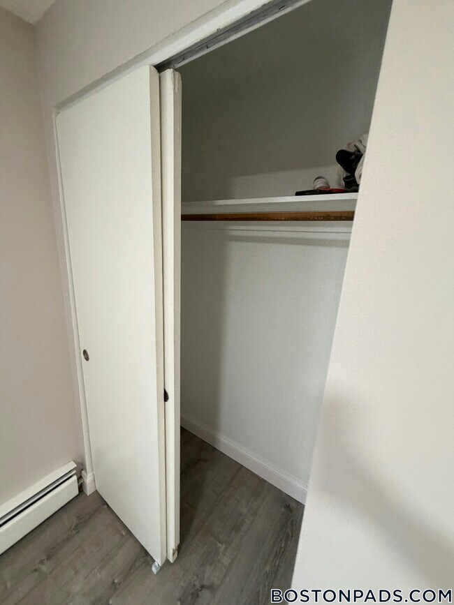 Foto del edificio - 71 Bernier St