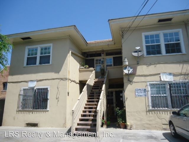 Building Photo - 3718-3718 W Pico Blvd