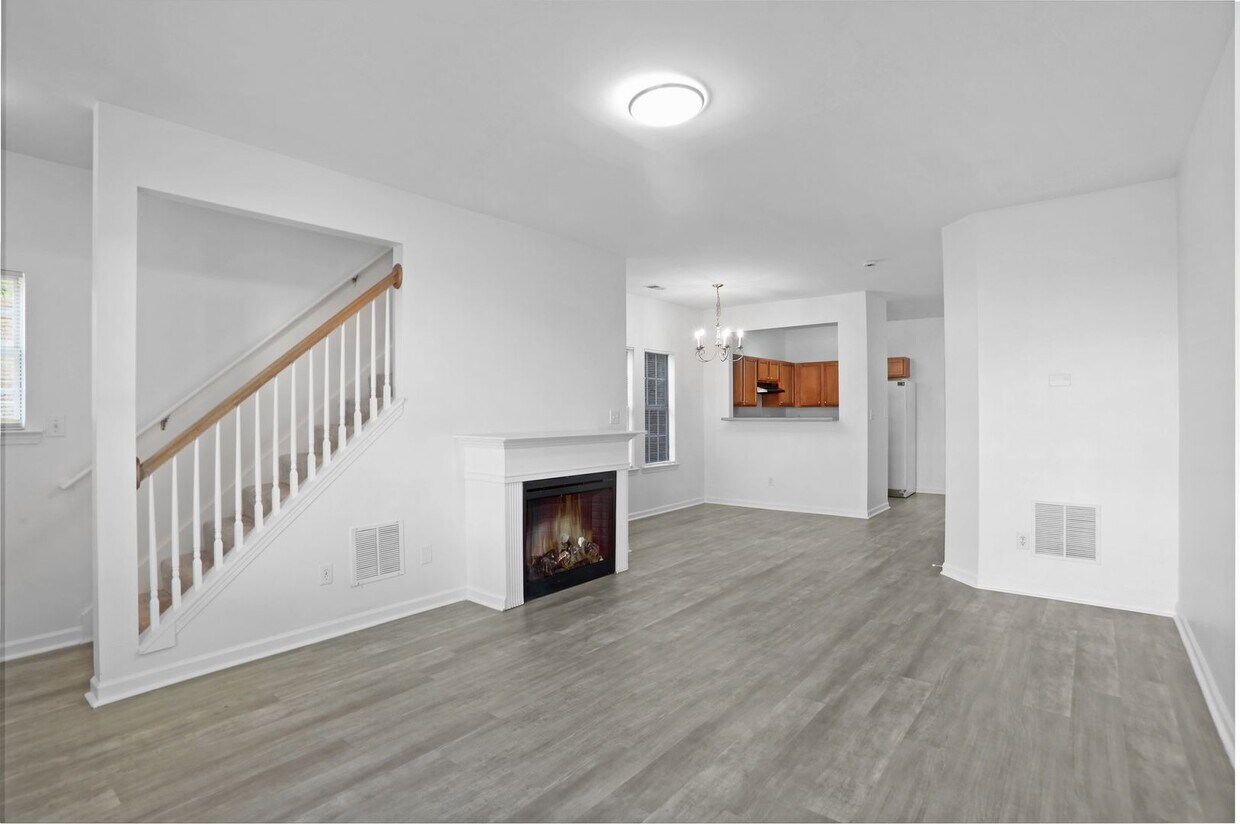 Primary Photo - 3612 Ginnis Cir SW