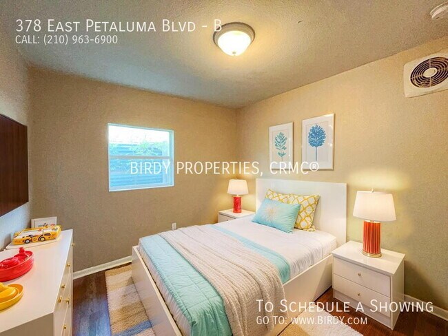 Foto del edificio - 378 E Petaluma Blvd