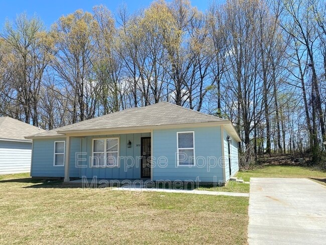 Photo - 3850 Ajanders Dr House