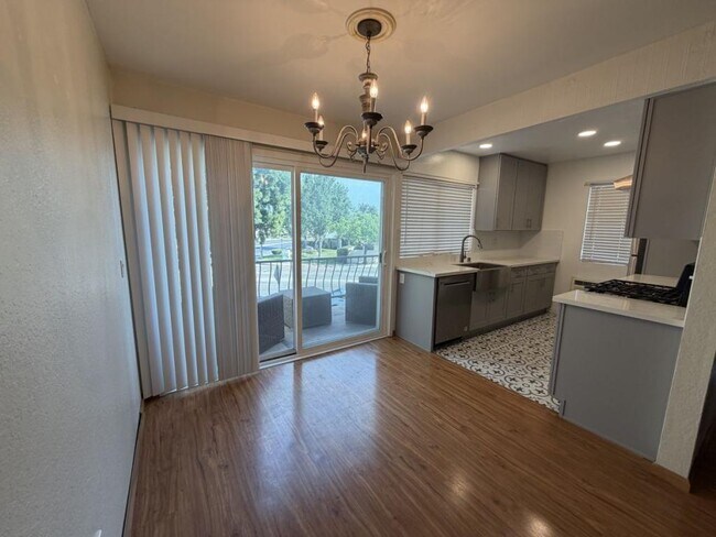 Foto del edificio - 8355 Westmore Rd