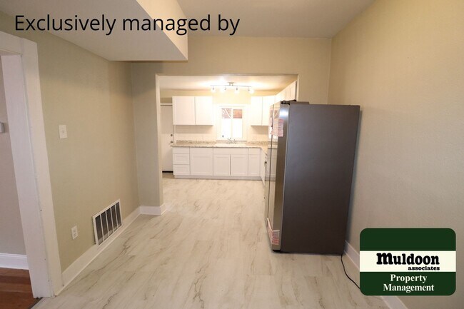 Foto del edificio - Adorable 1.5 Story Home - Pets Ok! Nicely Remodeled!