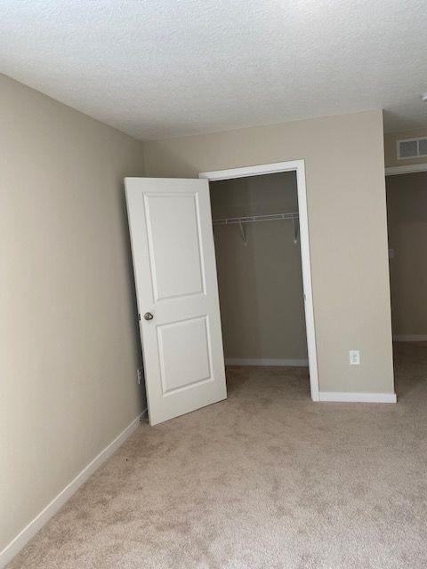 Building Photo - 314 Sandburg Dr