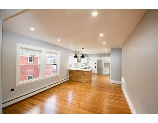 Foto del edificio - 38-38A Cleveland St