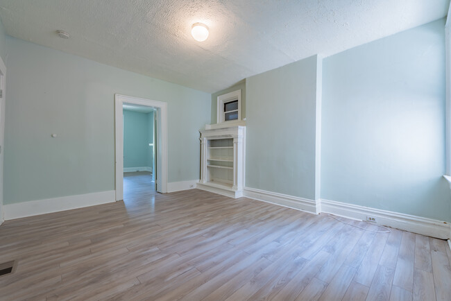 Foto del edificio - 229 N Graham St