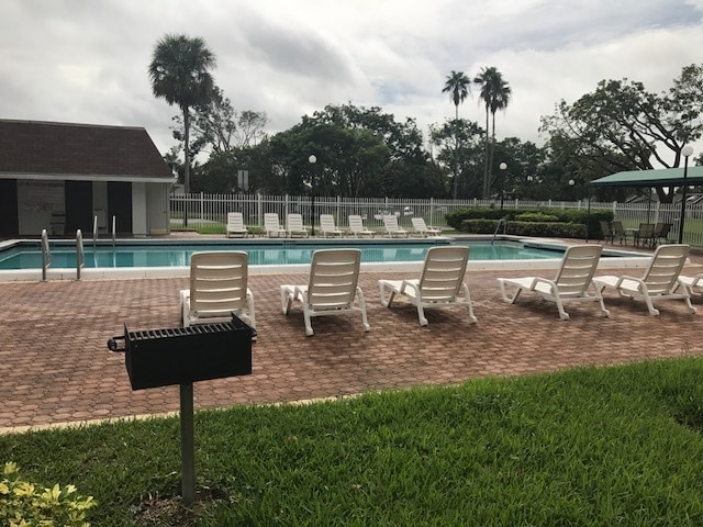 Foto del edificio - 5510 W Lakewood Cir