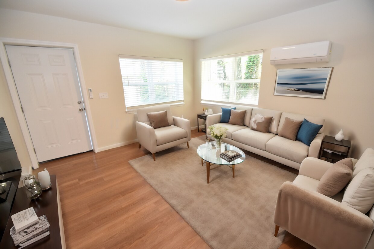 Primary Photo - 701 South Highland Park Avenue, Unit 2