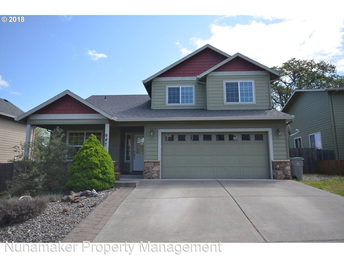 Primary Photo - 4 br, 3 bath House - 947 28th Street