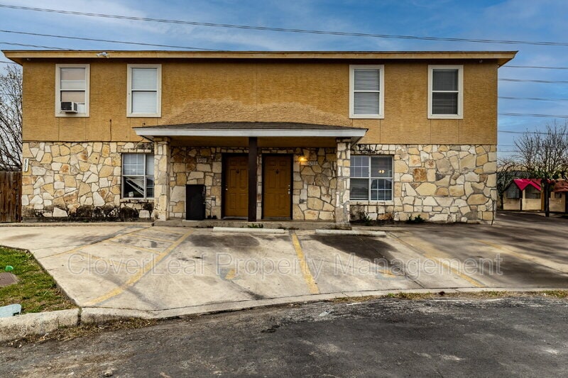 Primary Photo - 6701 Brothers Ln