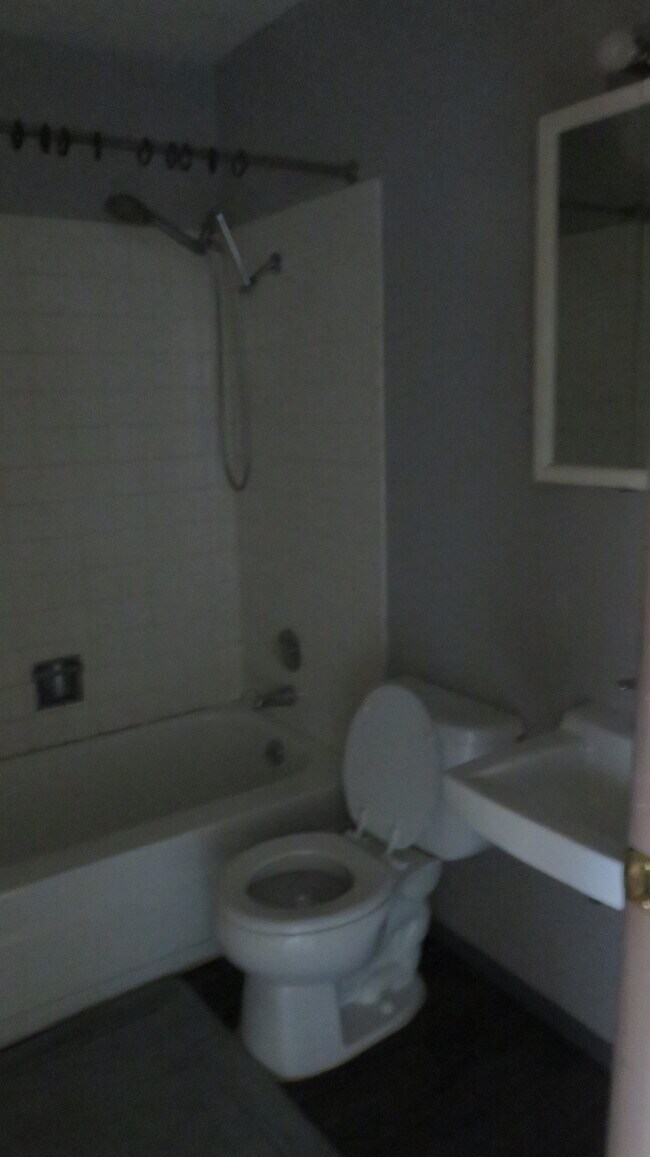 baño - Parkview Apartments