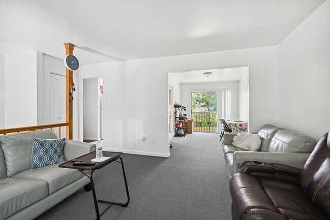 Building Photo - U of Maryland! Spacious Single Family Home...