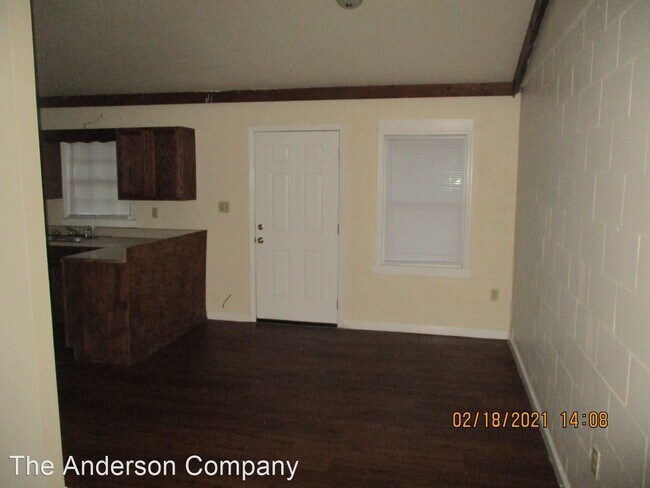 Building Photo - 3 br, 1.5 bath House - 2310 Beachview Dr.