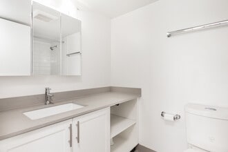 Building Photo - 1920 Alberni St