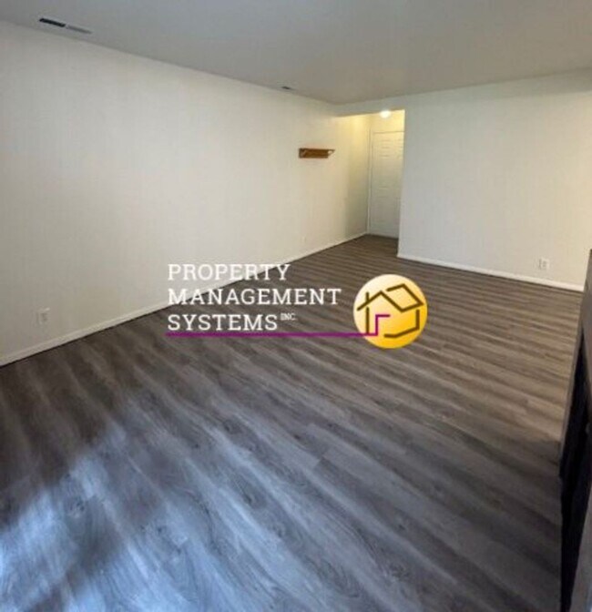 Foto del edificio - 2 Bedroom Sugarhouse Condo