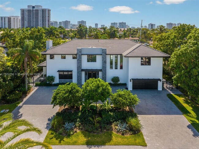 Building Photo - 461 Poinciana Dr