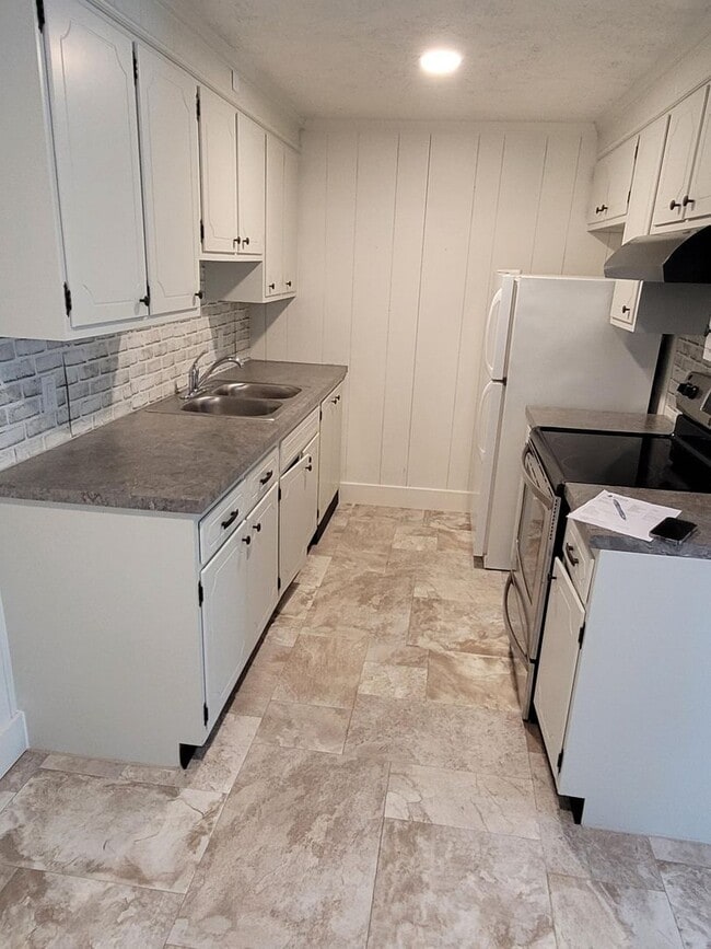 Building Photo - 3707 Old Philadelphia Pike