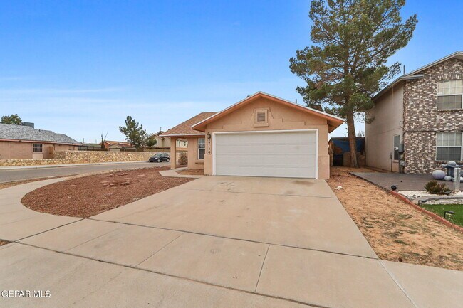 Foto del edificio - 12130 Rd House Dr