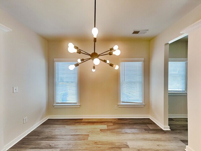 Foto del edificio - 410 Sunset Ave NW