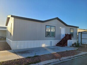 Building Photo - 6223 E Sahara Ave