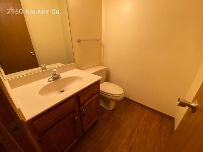 Foto del edificio - 2160 Galaxy Dr
