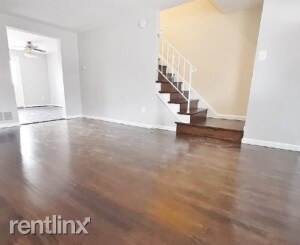 Building Photo - 1400 Bonsal St