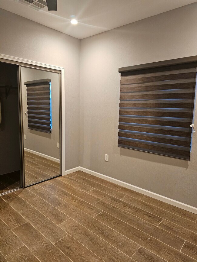 Building Photo - 3551 Maine Ave