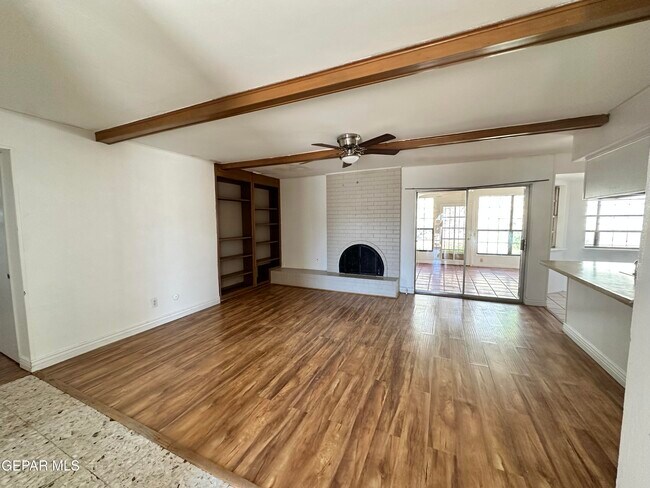 Foto del edificio - 1309 Lonewood Dr