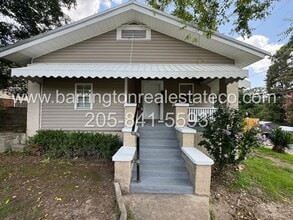 Building Photo - 1701 Hatchet Ave