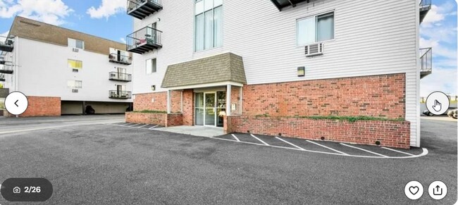 Foto del edificio - 115 Short Beach Rd