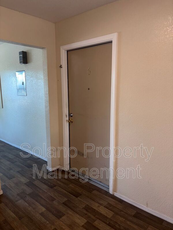 Building Photo - 712 Jackson St