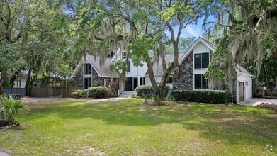 Building Photo - 1 Forest Trail Ct