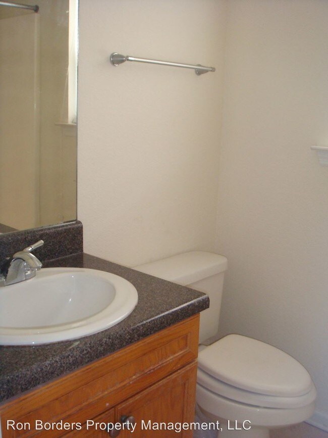 Building Photo - 1714 Almond Tree Pl