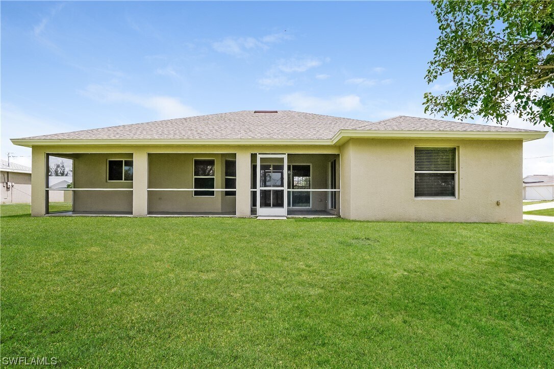 Building Photo - 1100 NW 21st Ave