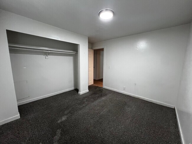 Foto del edificio - 3909 Benview Ave
