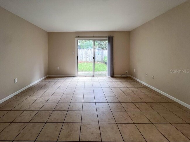 Building Photo - 2622 SW 38th Pl