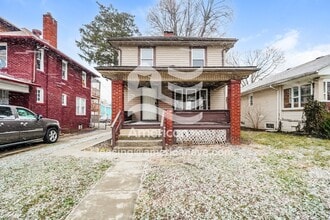Building Photo - 196 N Burgess Ave