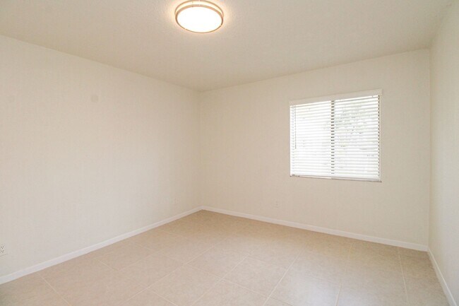 Foto del edificio - ** ABACO BAY ** 2 BED / 2 BATH CONDO - NEA...