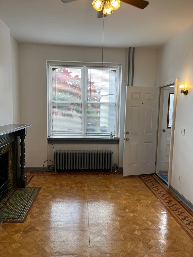 Living room - 43 First Street, Albany NY, USA