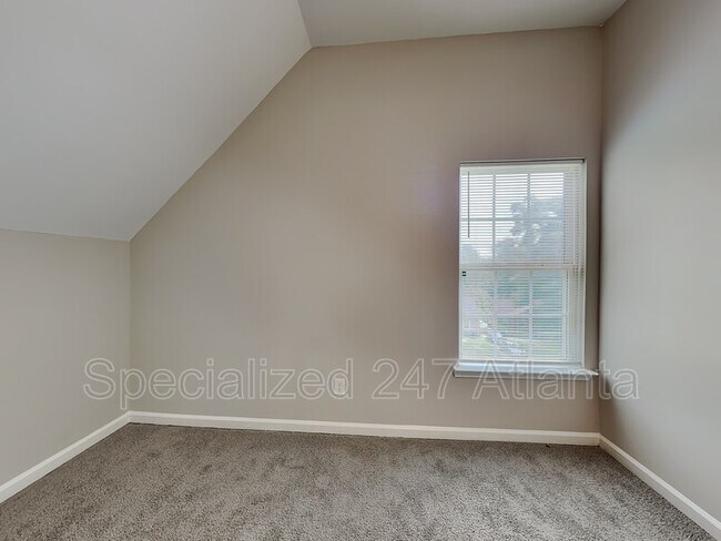 Foto del edificio - 2015 Baker Rd NW