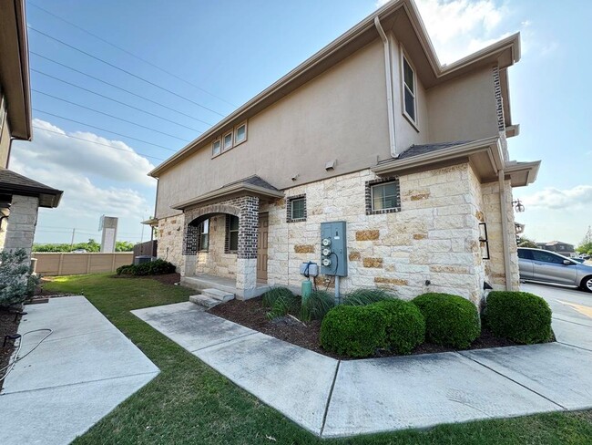 Foto del edificio - 2880 Donnell Dr