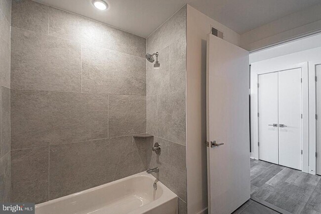 Foto del edificio - 1245 Ridge Ave